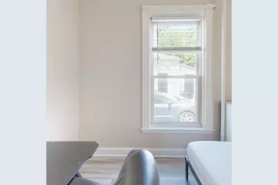 21 Clifton St, Worcester, MA 01610 - Photo 6
