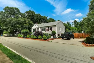 134 Bismark St, New Bedford, MA 02745 - Photo 2