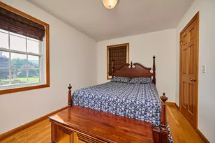 28 Admiral St, Easthampton, MA 01027 - Photo 14