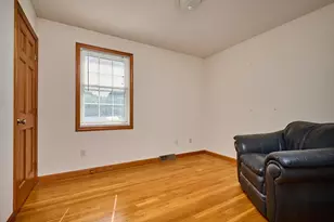 28 Admiral St, Easthampton, MA 01027 - Photo 16