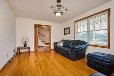 28 Admiral Street, Easthampton, MA 01027 - Photo 4