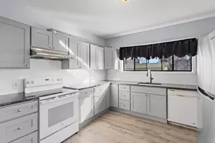 403 Ferry St, Malden, MA 02148 - Photo 10
