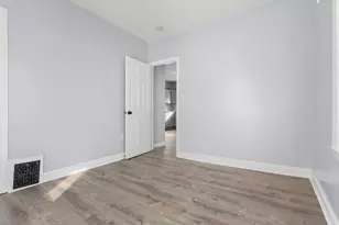 403 Ferry St, Malden, MA 02148 - Photo 12