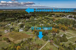 16 Low St, Newbury, MA 01951 - Photo 1