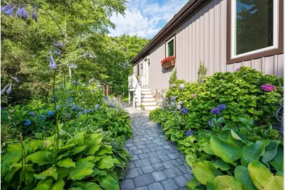 104 Fir St, Fairhaven, MA 02719 - Photo 2