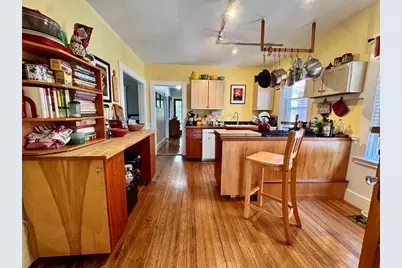 88 Yorktown St #2, Somerville, MA 02144 - Photo 6