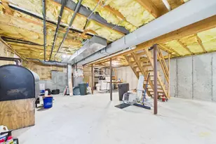 8 Cotuit Rd, Taunton, MA 02718 - Photo 20