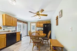 8 Cotuit Rd, Taunton, MA 02718 - Photo 10