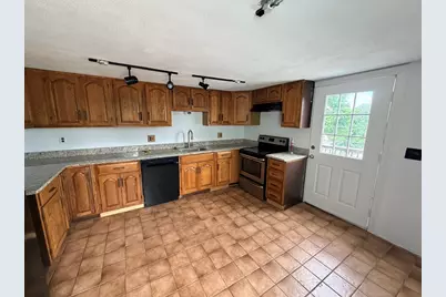 55 Rice St, Marlborough, MA 01752 - Photo 12