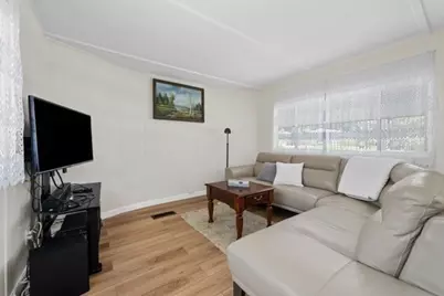 9 Humes Street, Webster, MA 01570 - Photo 6