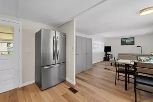9 Humes St, Webster, MA 01570 - Photo 8