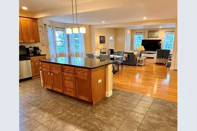 55 Monument #2, Medford, MA 02155 - Photo 2