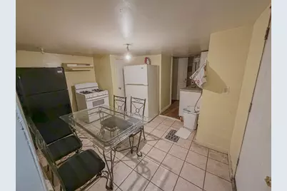 32 Oliver St, Lowell, MA 01854 - Photo 12