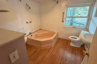 32 Oliver St, Lowell, MA 01854 - Photo 8