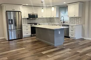 107 Summer St, Foxboro, MA 02035 - Photo 2