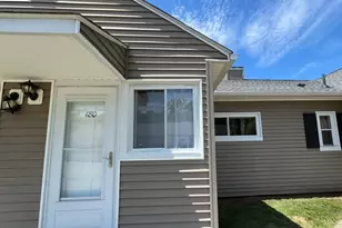 180 Applewood Dr, Chicopee, MA 01022 - Photo 2