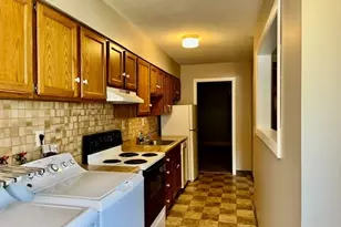 180 Applewood Dr, Chicopee, MA 01022 - Photo 4
