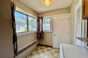 180 Applewood Dr, Chicopee, MA 01022 - Photo 8