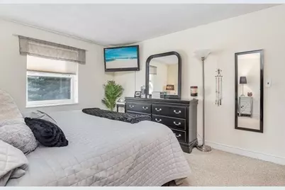 100 Summer St #2-3, Watertown, MA 02472 - Photo 4