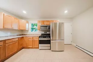 75 Hammond St, Bridgewater, MA 02324 - Photo 10