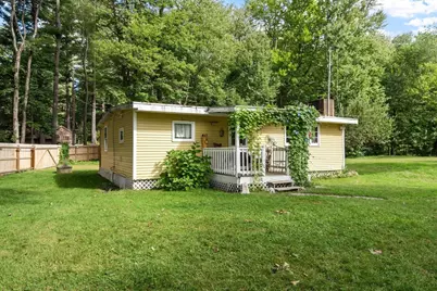 878 Flat Hill Rd, Lunenburg, MA 01462 - Photo 2