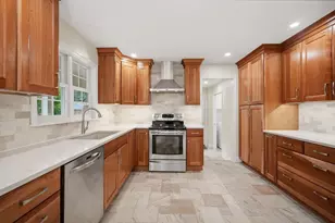 20 Shirley St, Wilbraham, MA 01095 - Photo 4
