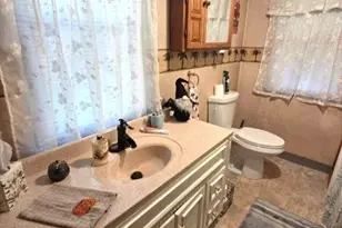 878 Flat Hill Rd, Lunenburg, MA 01462 - Photo 22