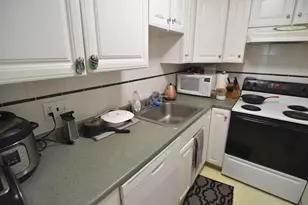 24 Highland Ave, Cambridge, MA 02139 - Photo 6