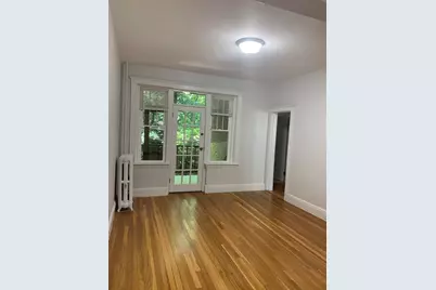 35 Mount Hood #7, Boston, MA 02435 - Photo 6