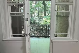 35 Mount Hood, Boston, MA 02435 - Photo 8