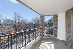 77 Pond Ave, Brookline, MA 02445 - Photo 8