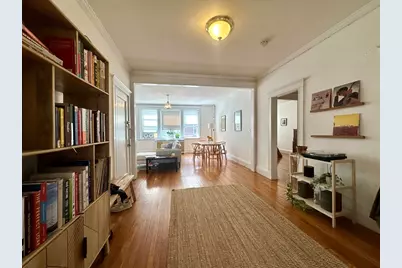 44 Longwood Ave #3, Brookline, MA 02446 - Photo 2