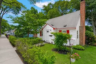 567 Poplar St, Boston, MA 02131 - Photo 1