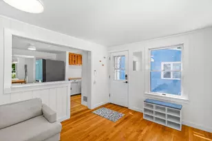 567 Poplar St, Boston, MA 02131 - Photo 18