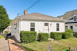 42 E Main St, Gloucester, MA 01930 - Photo 12