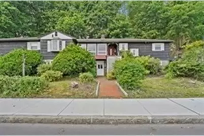577 Grove, Worcester, MA 01605 - Photo 2