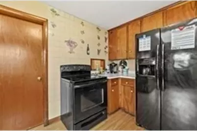 577 Grove, Worcester, MA 01605 - Photo 6