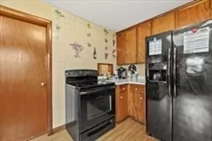 577 Grove, Worcester, MA 01605 - Photo 6