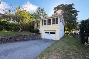 17 Vineyard St, Worcester, MA 01603 - Photo 16