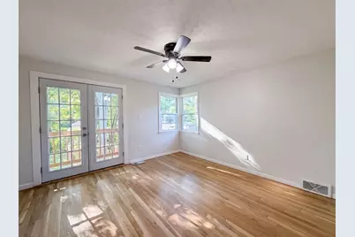 17 Vineyard St, Worcester, MA 01603 - Photo 6