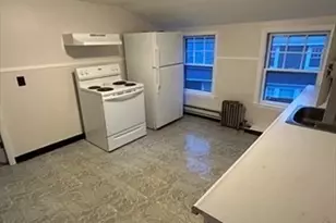 11 Edgewood St, Worcester, MA 01602 - Photo 6