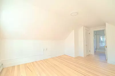 33 Brookings St, Medford, MA 02155 - Photo 18
