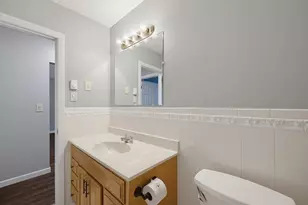 121 Bailey St, Worcester, MA 01602 - Photo 18