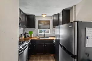 39 Myrtle St, Pawtucket, RI 02860 - Photo 16