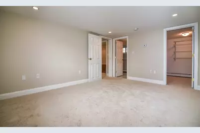 14 Centerville Dr, Salem, NH 03079 - Photo 10