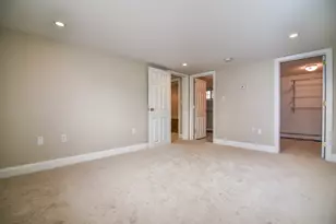 14 Centerville Dr, Salem, NH 03079 - Photo 10