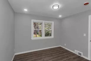 1988 Wilbraham Rd, Springfield, MA 01129 - Photo 14