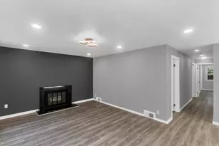 1988 Wilbraham Rd, Springfield, MA 01129 - Photo 10