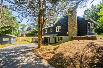 1988 Wilbraham Rd, Springfield, MA 01129 - Photo 2