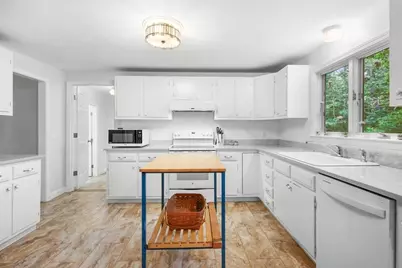 24 Faunce Mountain Rd, Sandwich, MA 02563 - Photo 10